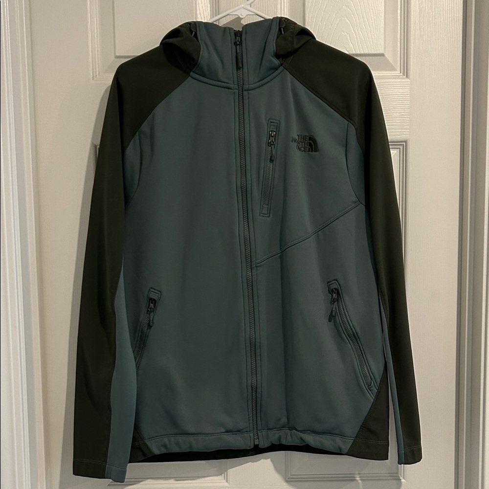 The North Face Men's Two-Tone Green Performance Jacket